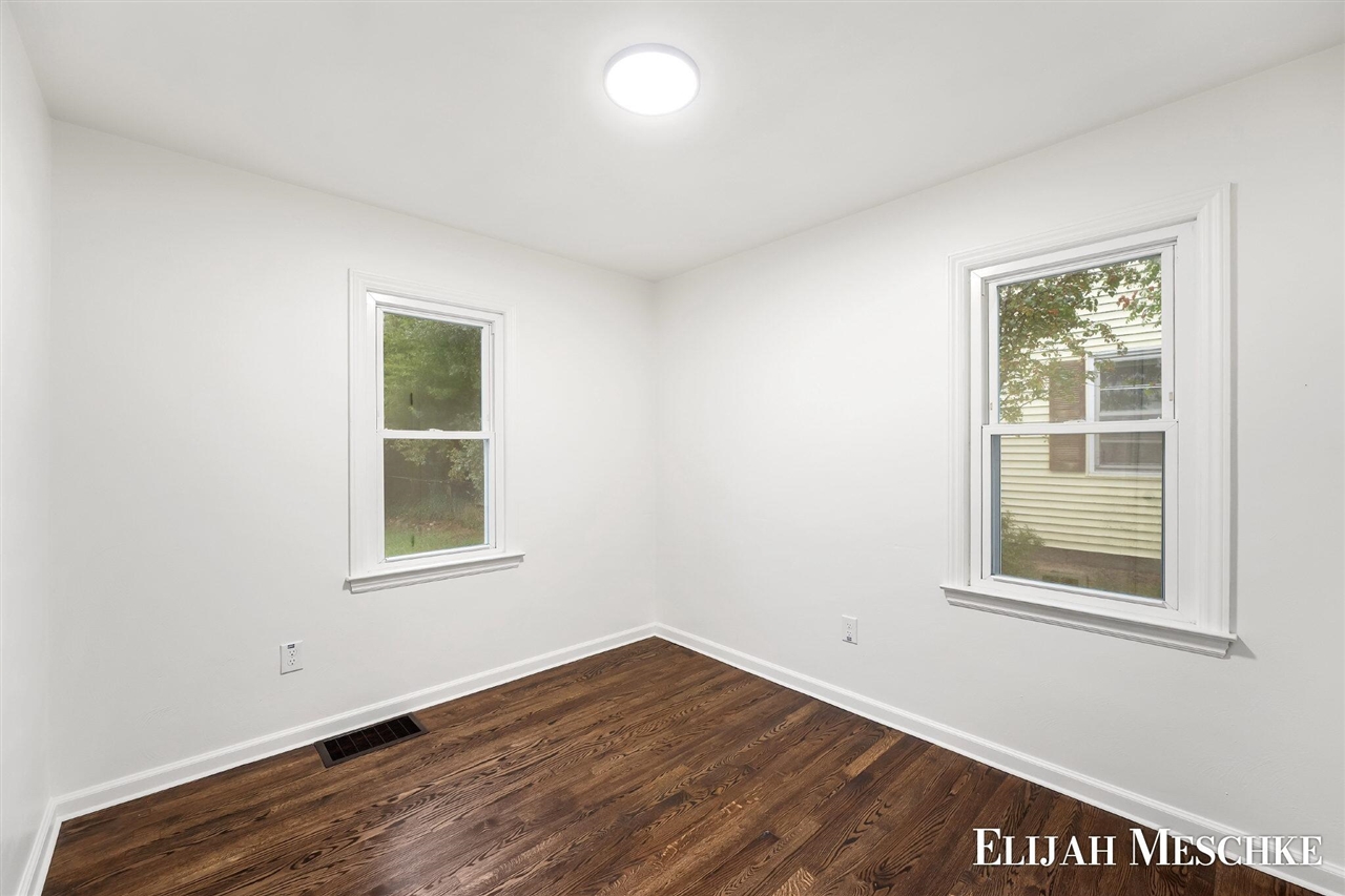 829 Ariebill Street Property Photo 21