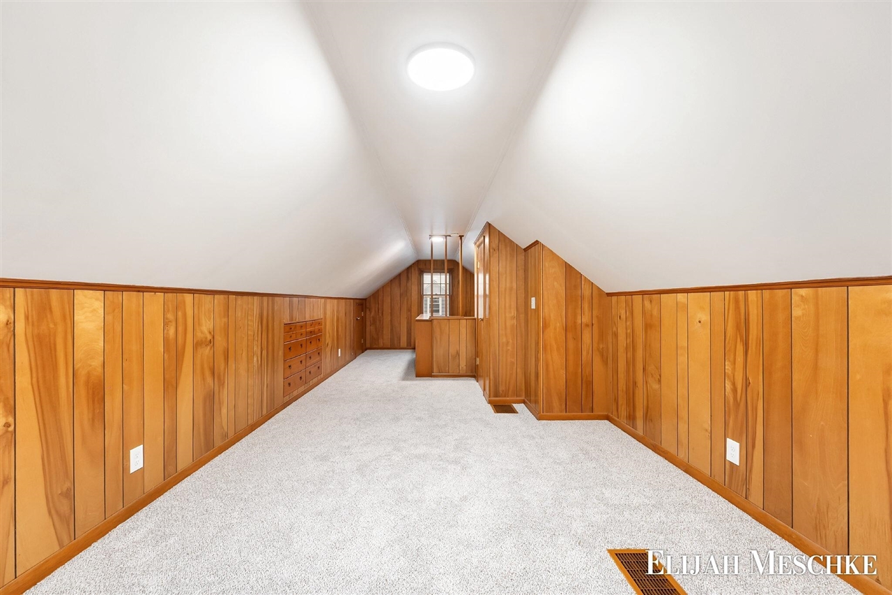 829 Ariebill Street Property Photo 22