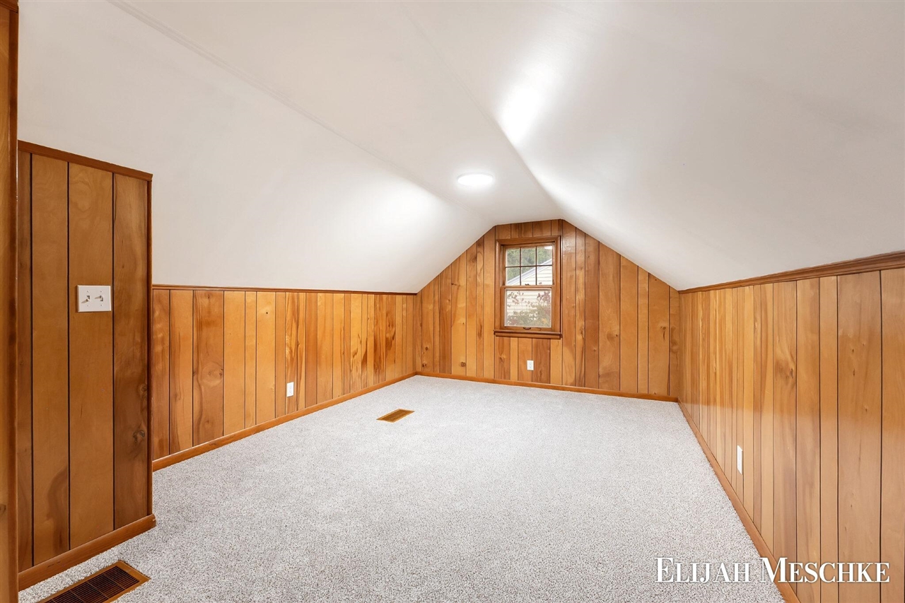 829 Ariebill Street Property Photo 24