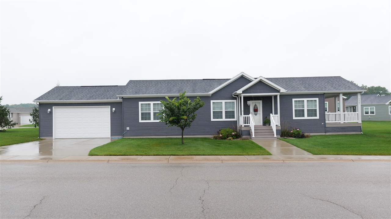 11761 Townsquare Boulevard Property Photo 1