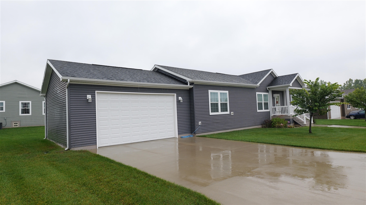 11761 Townsquare Boulevard Property Photo 3