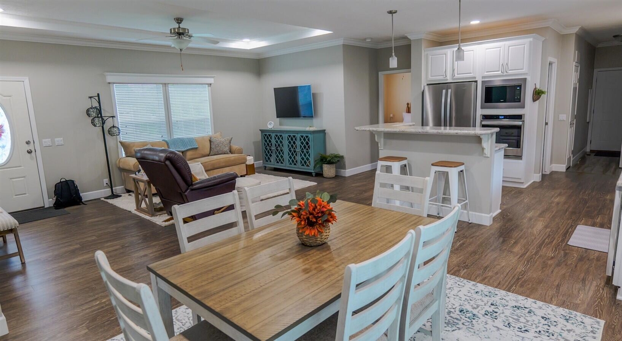 11761 Townsquare Boulevard Property Photo 8