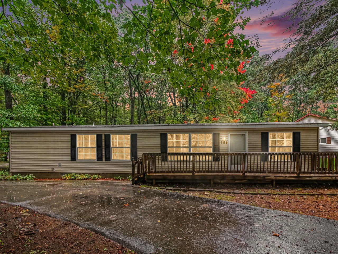 308 Silverhill Drive Property Photo 1