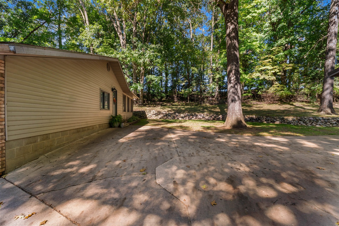 5660 Bean Road Property Photo 6