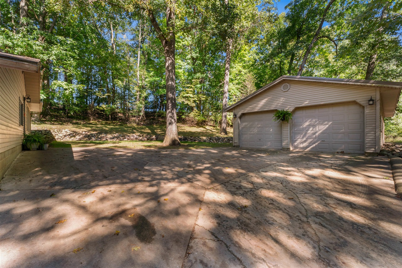 5660 Bean Road Property Photo 11