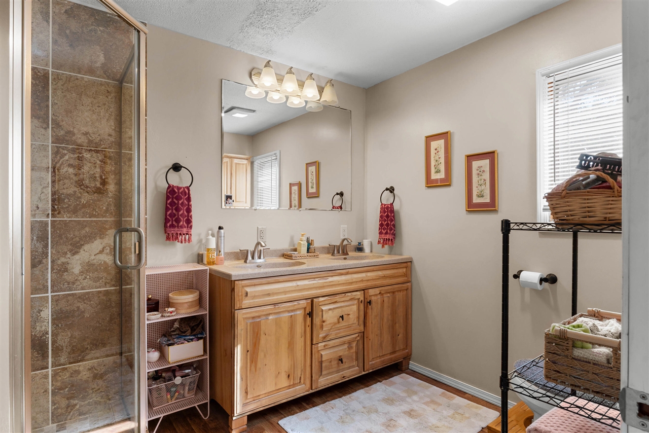 5660 Bean Road Property Photo 21