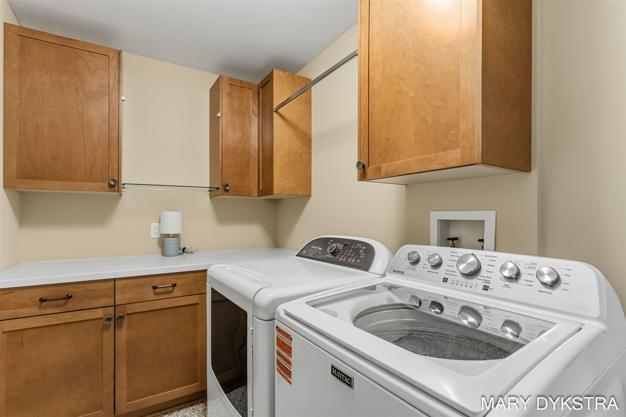 29 E 6th Street Property Photo 7