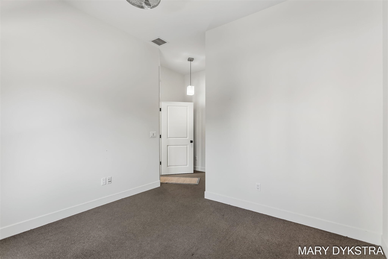 29 E 6th Street Property Photo 51