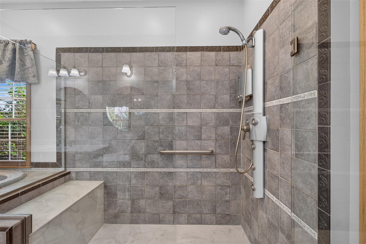 17485 Raymond Road Property Photo 40