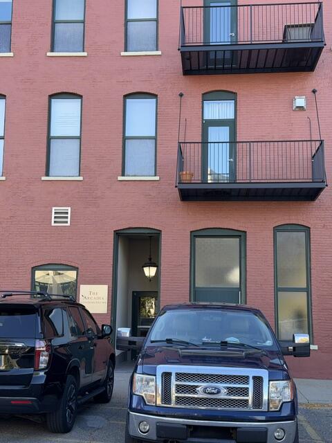 222 N Kalamazoo Mall Property Photo 1