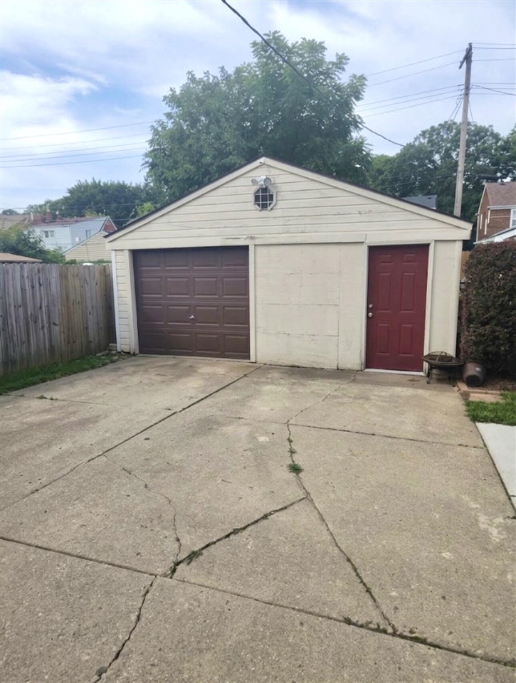 10017 Westwood Street Property Photo 18