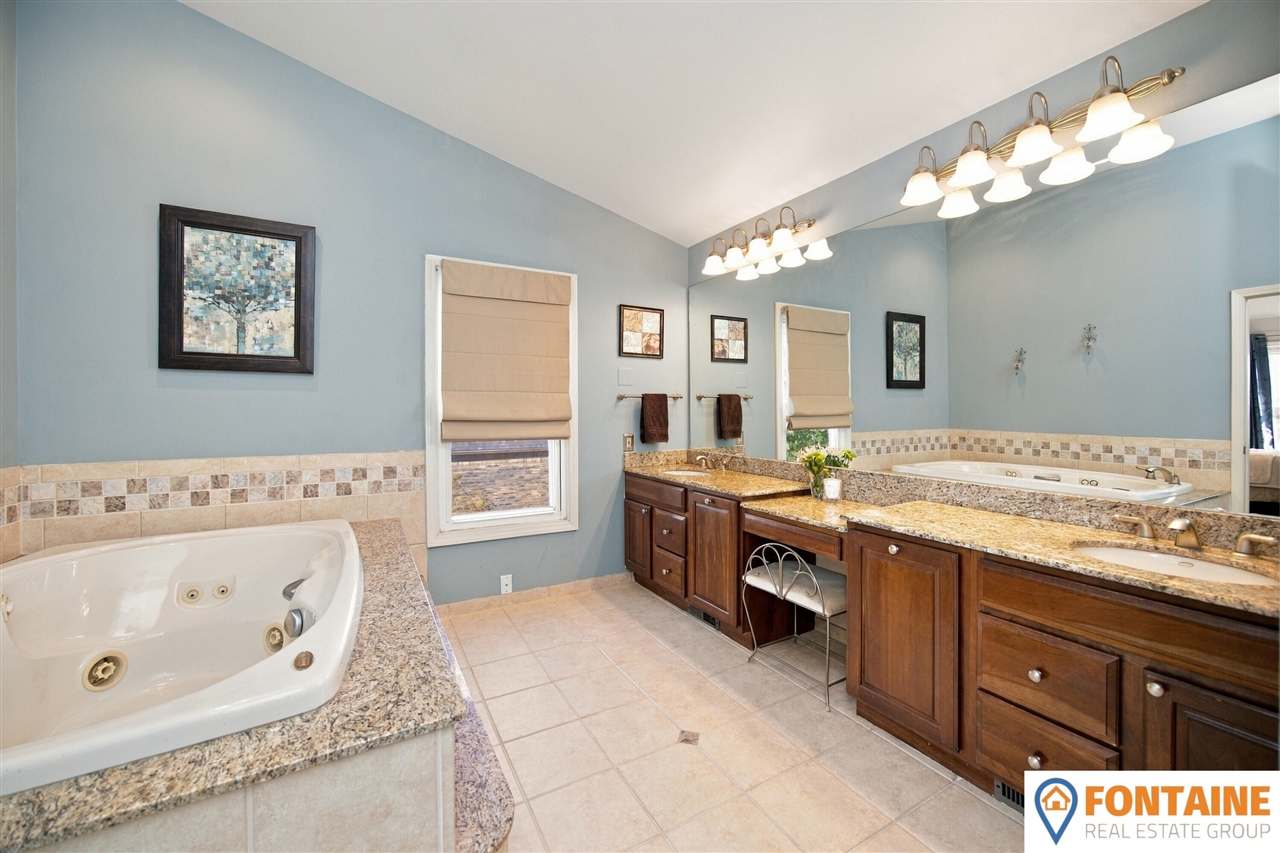 44932 Lightsway Drive Property Photo 14