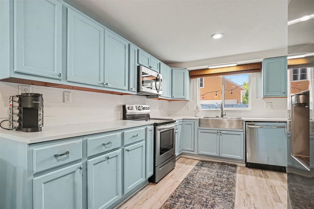66 Lakeview Avenue Property Photo 7