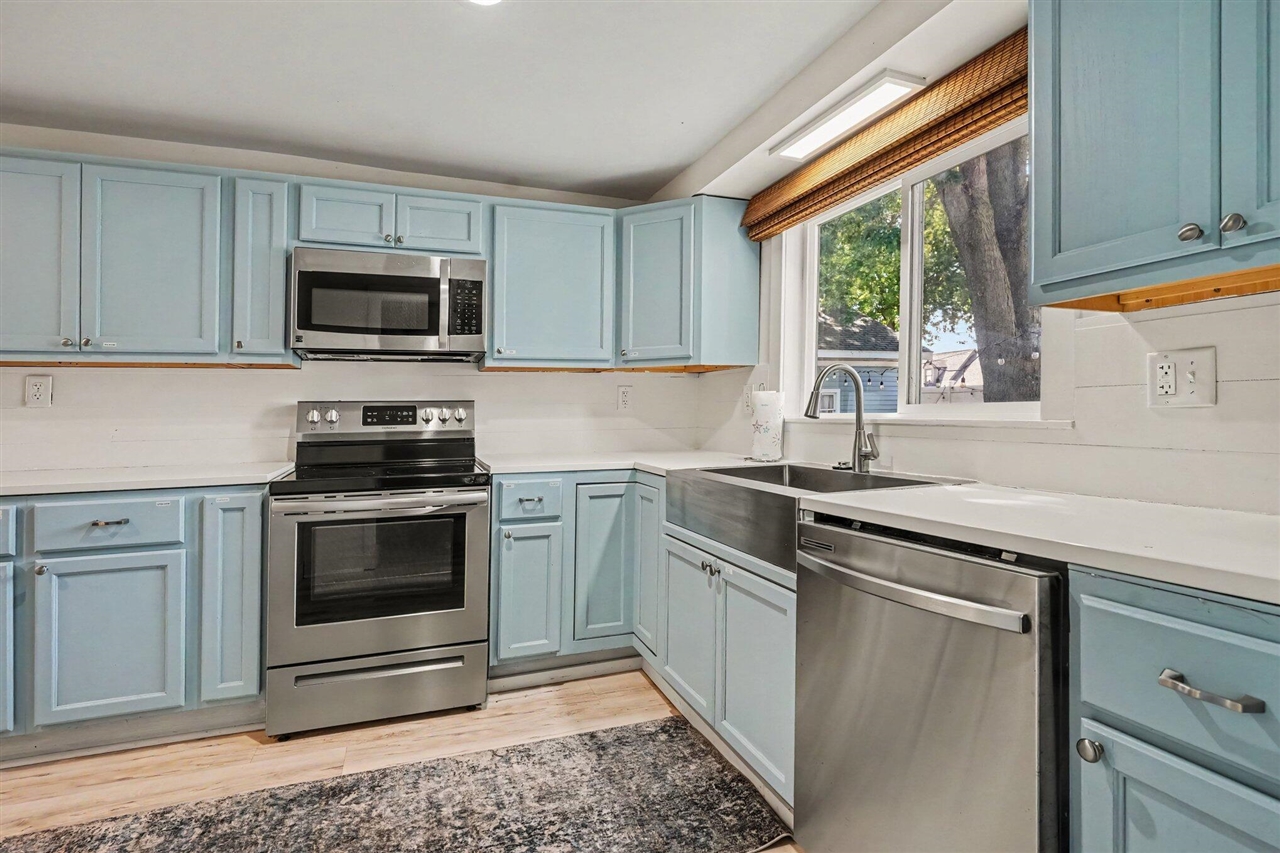 66 Lakeview Avenue Property Photo 11