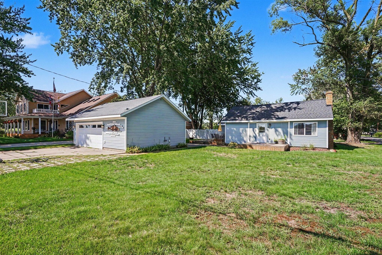 66 Lakeview Avenue Property Photo 38