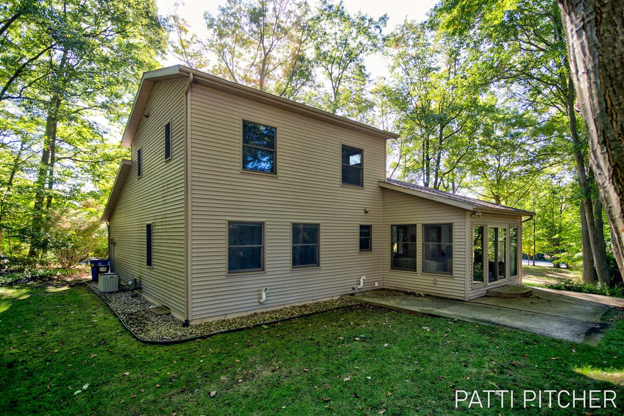 13582 Redbird Lane Property Photo 6