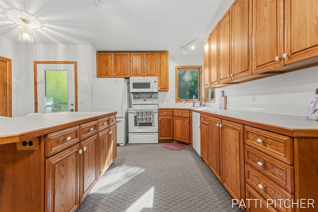 13582 Redbird Lane Property Photo 16