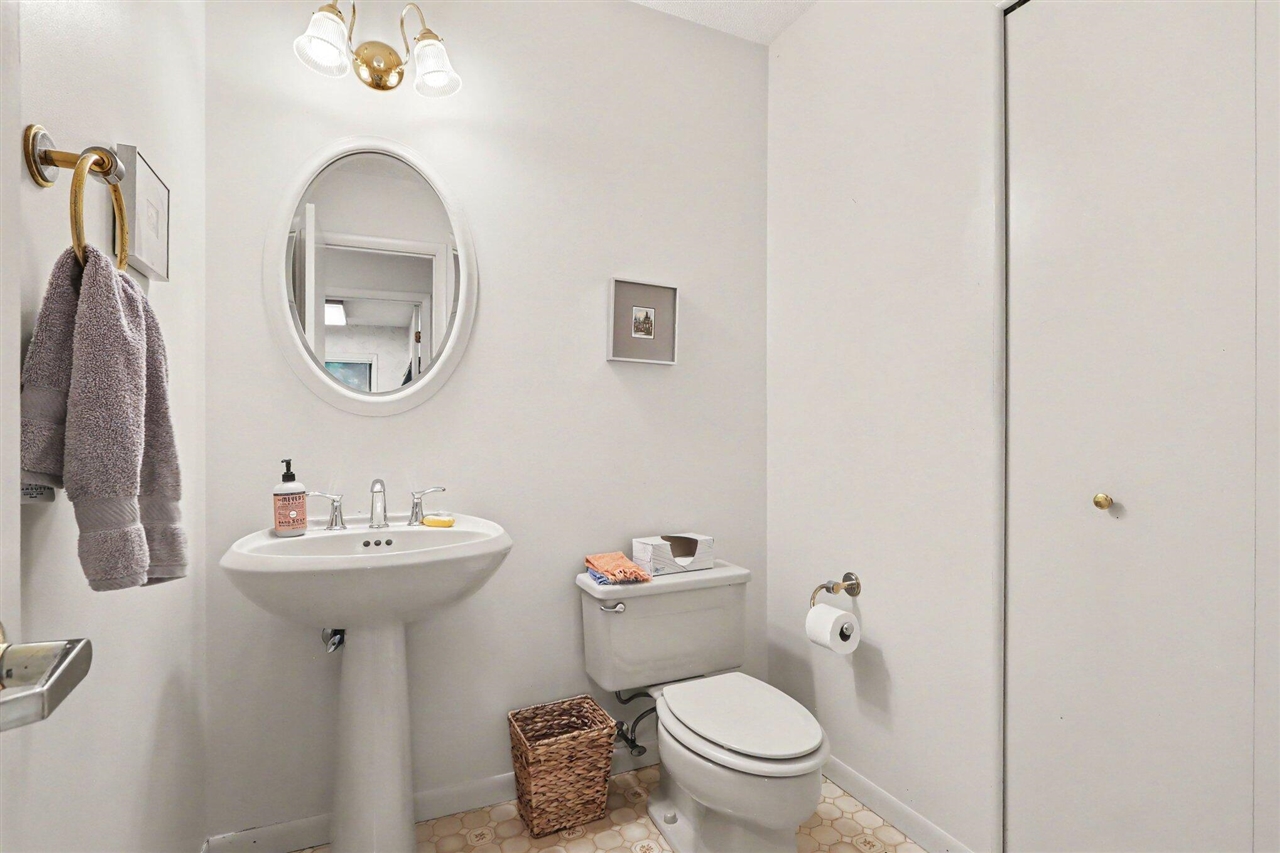 9808 Oak Forest Circle Property Photo 37