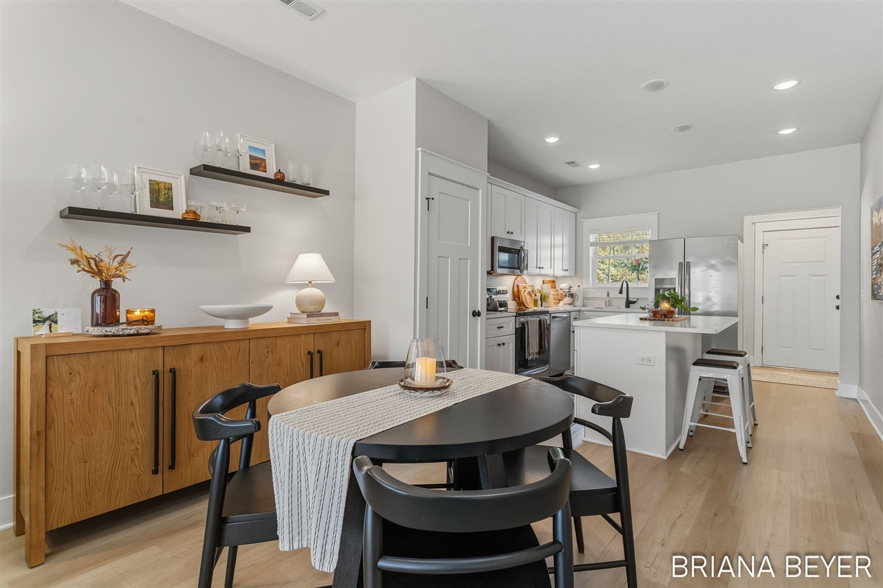 865 Winchester Street Property Photo 11