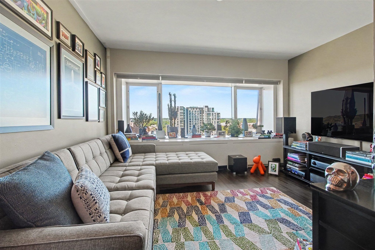 555 E William Street Property Photo 1
