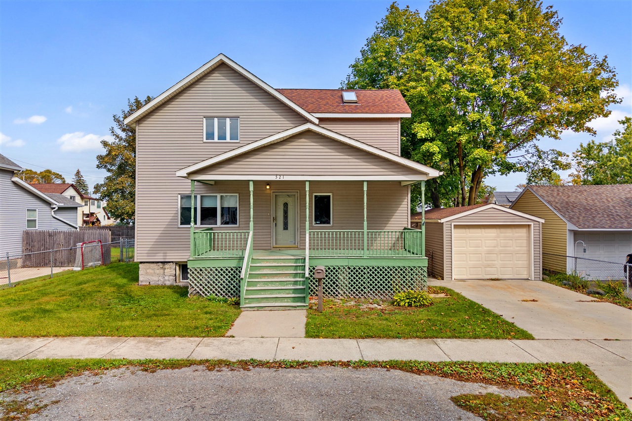 521 Tawas Street Property Photo 1