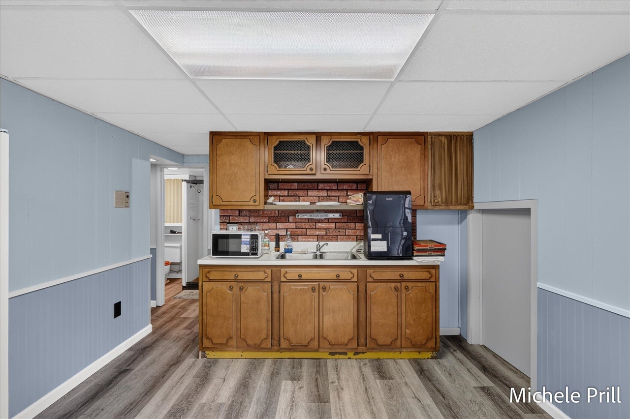 8210 Mccords Avenue Property Photo 47