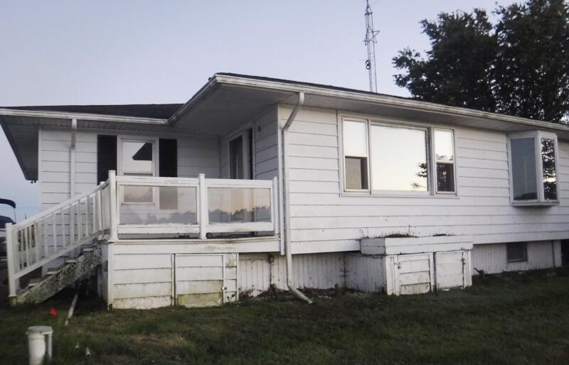 23238 Van Resort Drive Property Photo 5