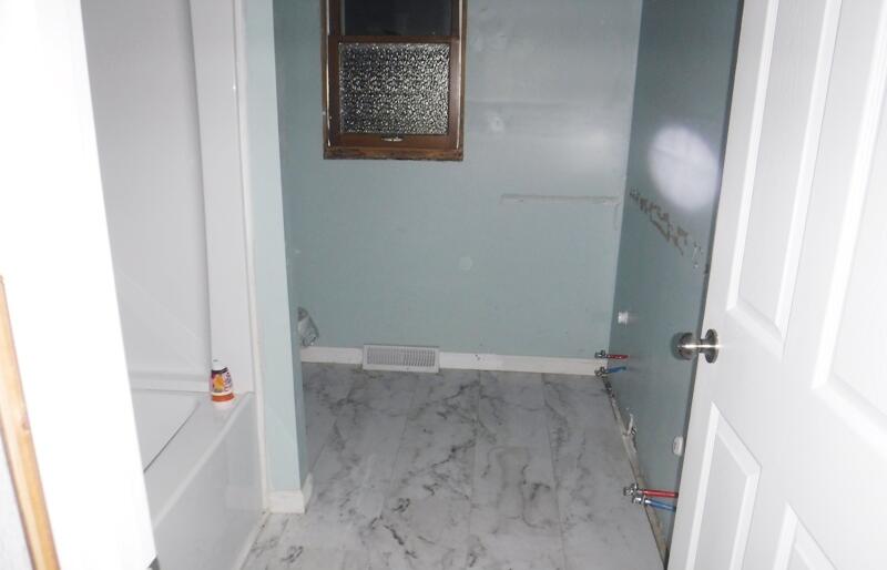 23238 Van Resort Drive Property Photo 15