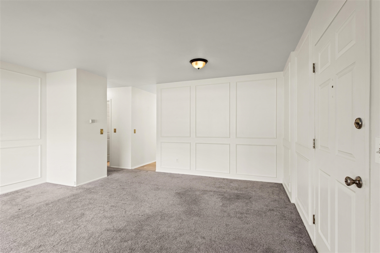 436 Romeo Road Property Photo 3