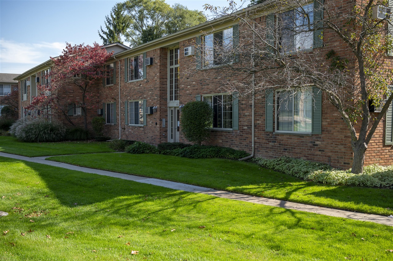 436 Romeo Road Property Photo 16