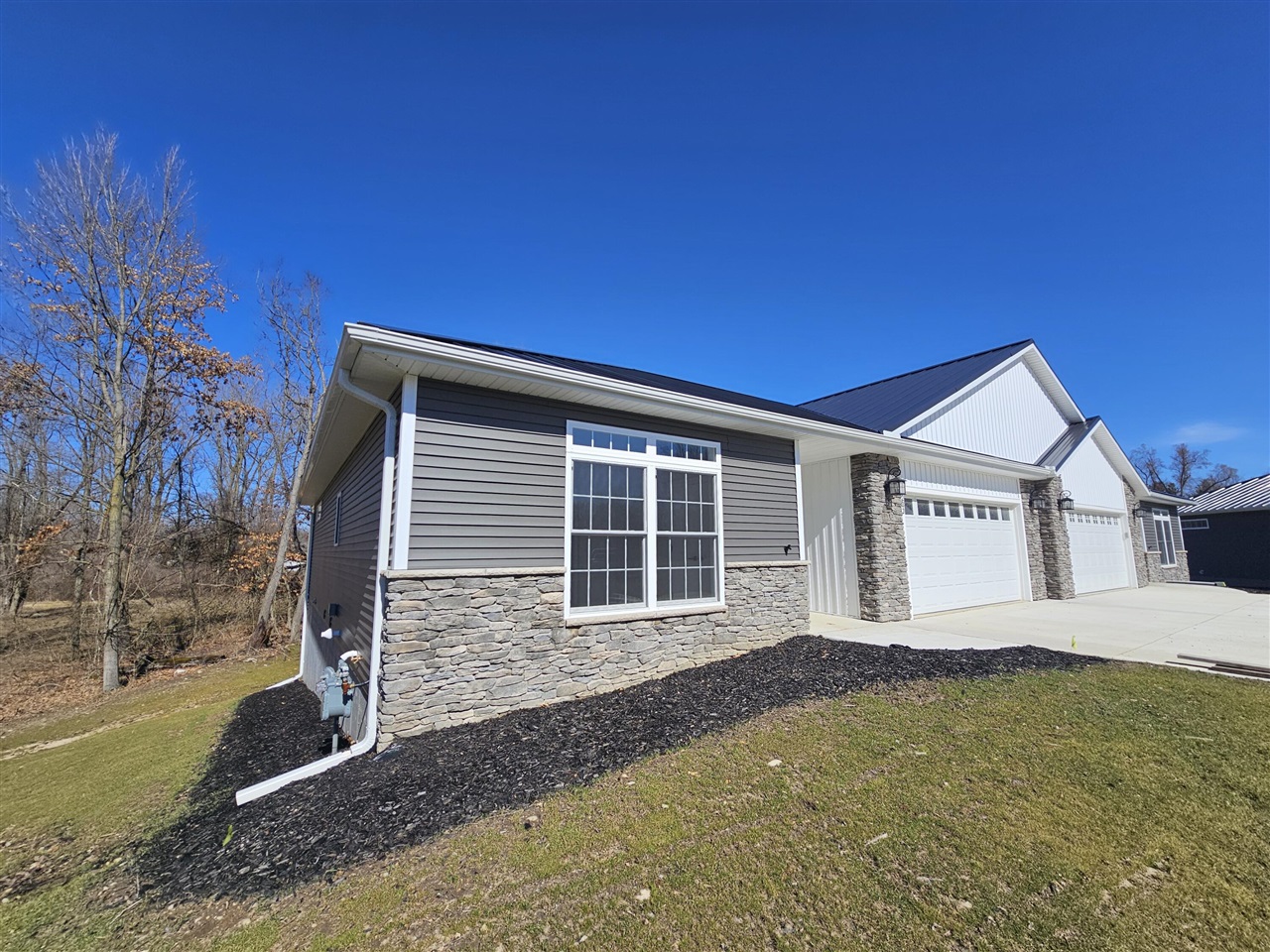 233 Auseon Court Property Photo 1