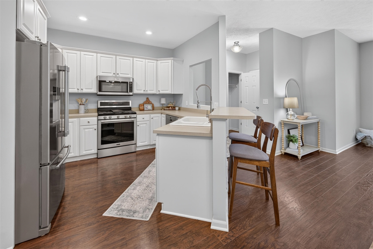 4341 Stratton Boulevard Property Photo 5