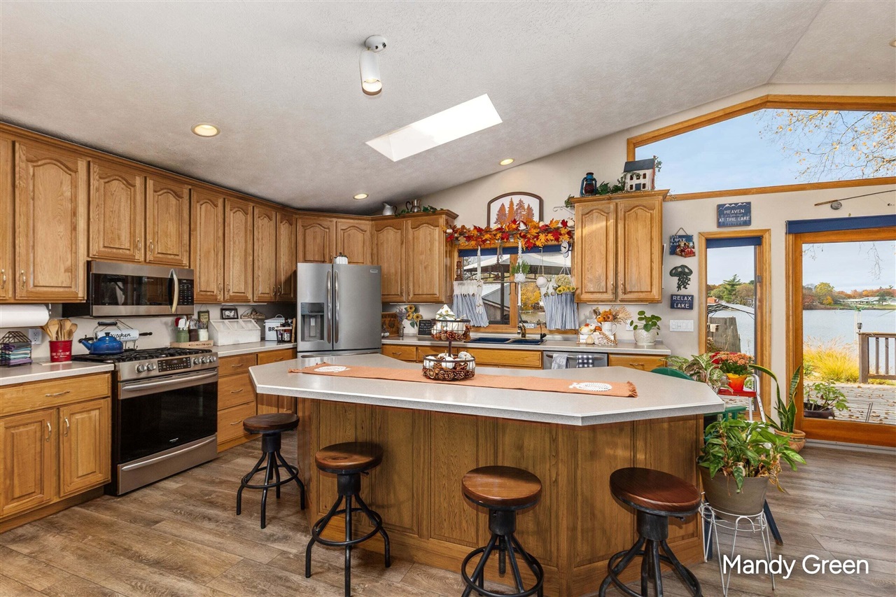 601 Sunny Trail Property Photo 8