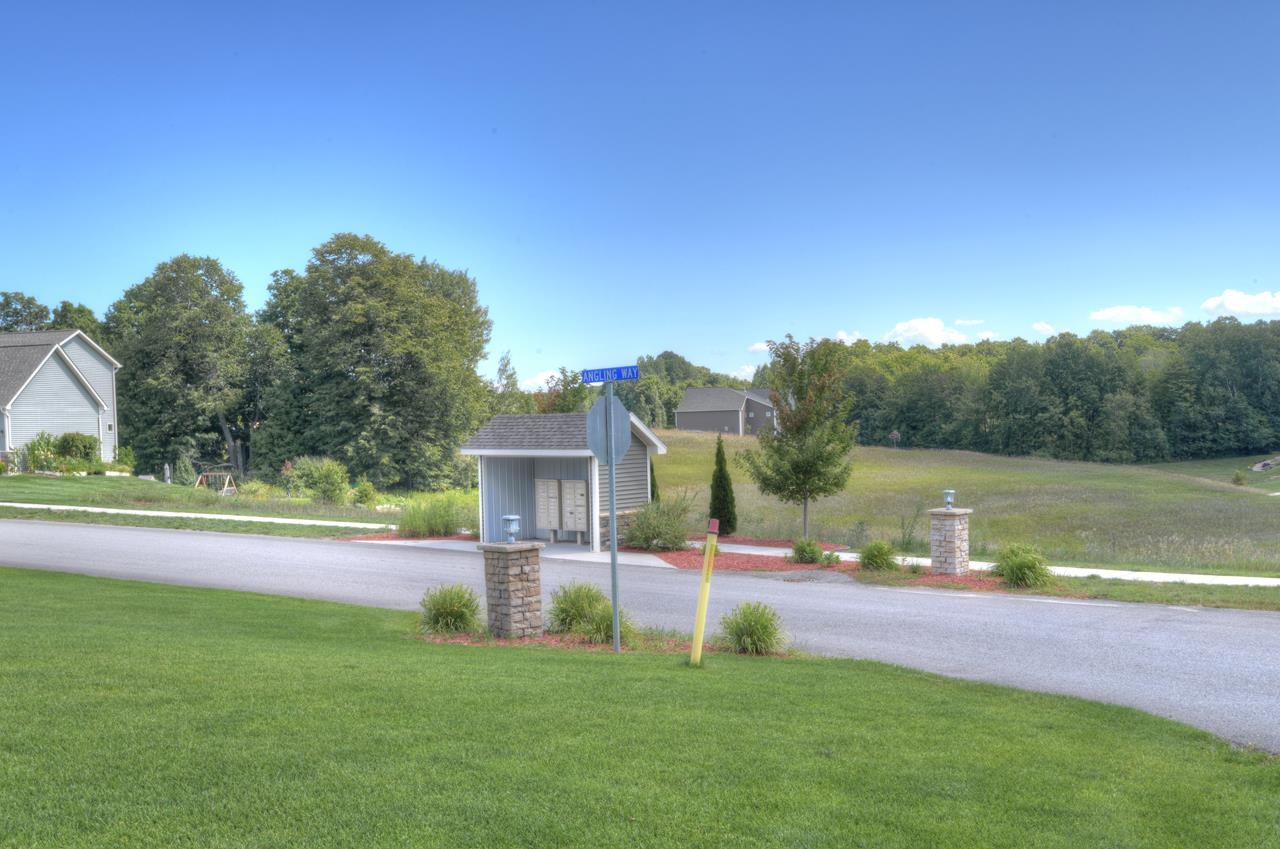 Unit 33 Coyote View Court Property Photo 3