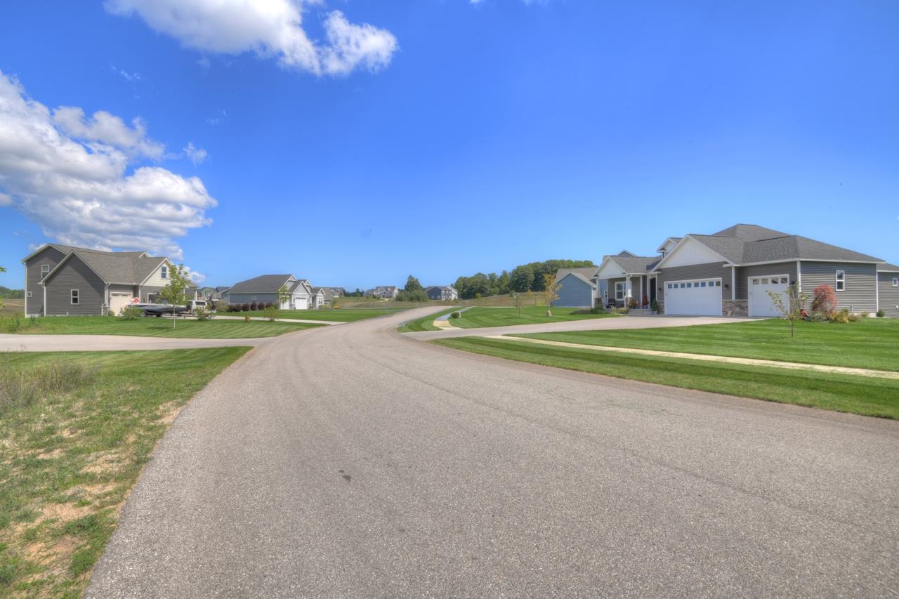 Unit 33 Coyote View Court Property Photo 5