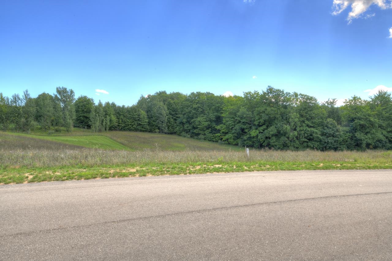 Unit 33 Coyote View Court Property Photo 8