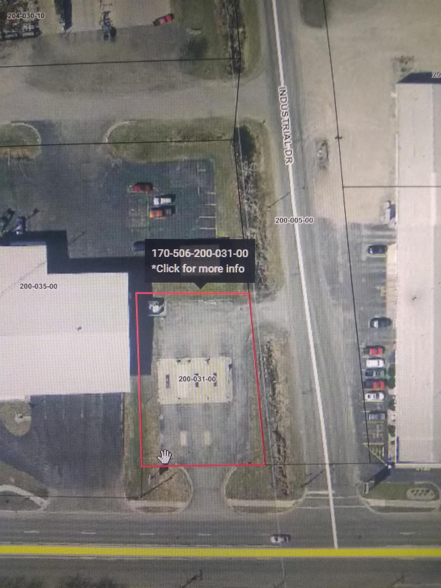 711 E Cedar Property Photo 2