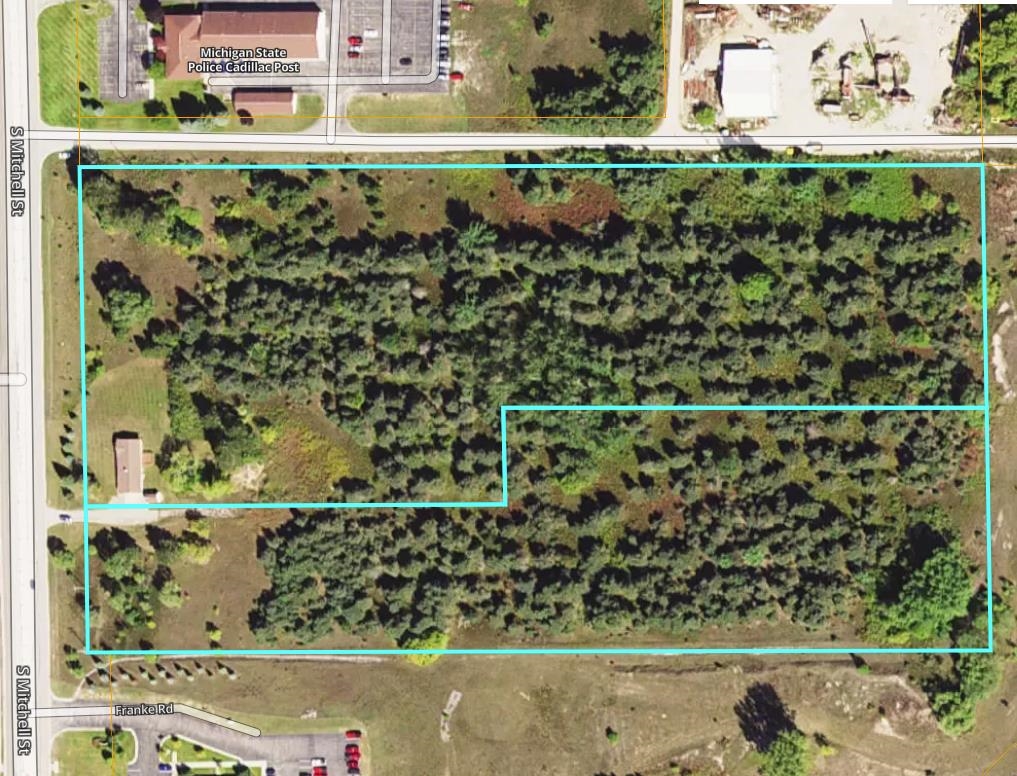 7859 S Us-131 Property Photo 17