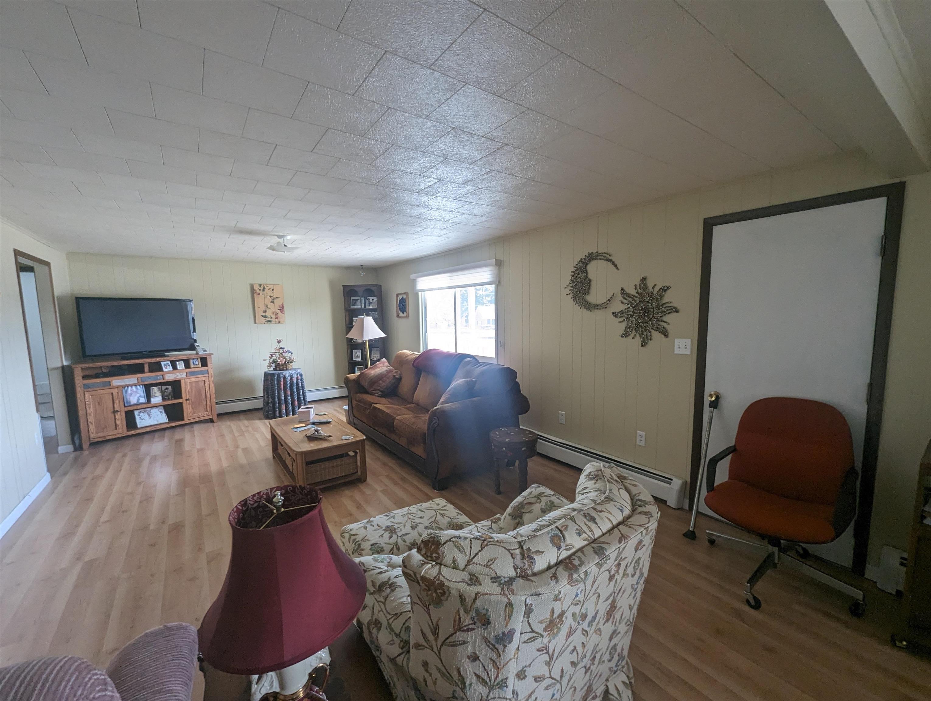 211 E Huron Road Property Photo 52