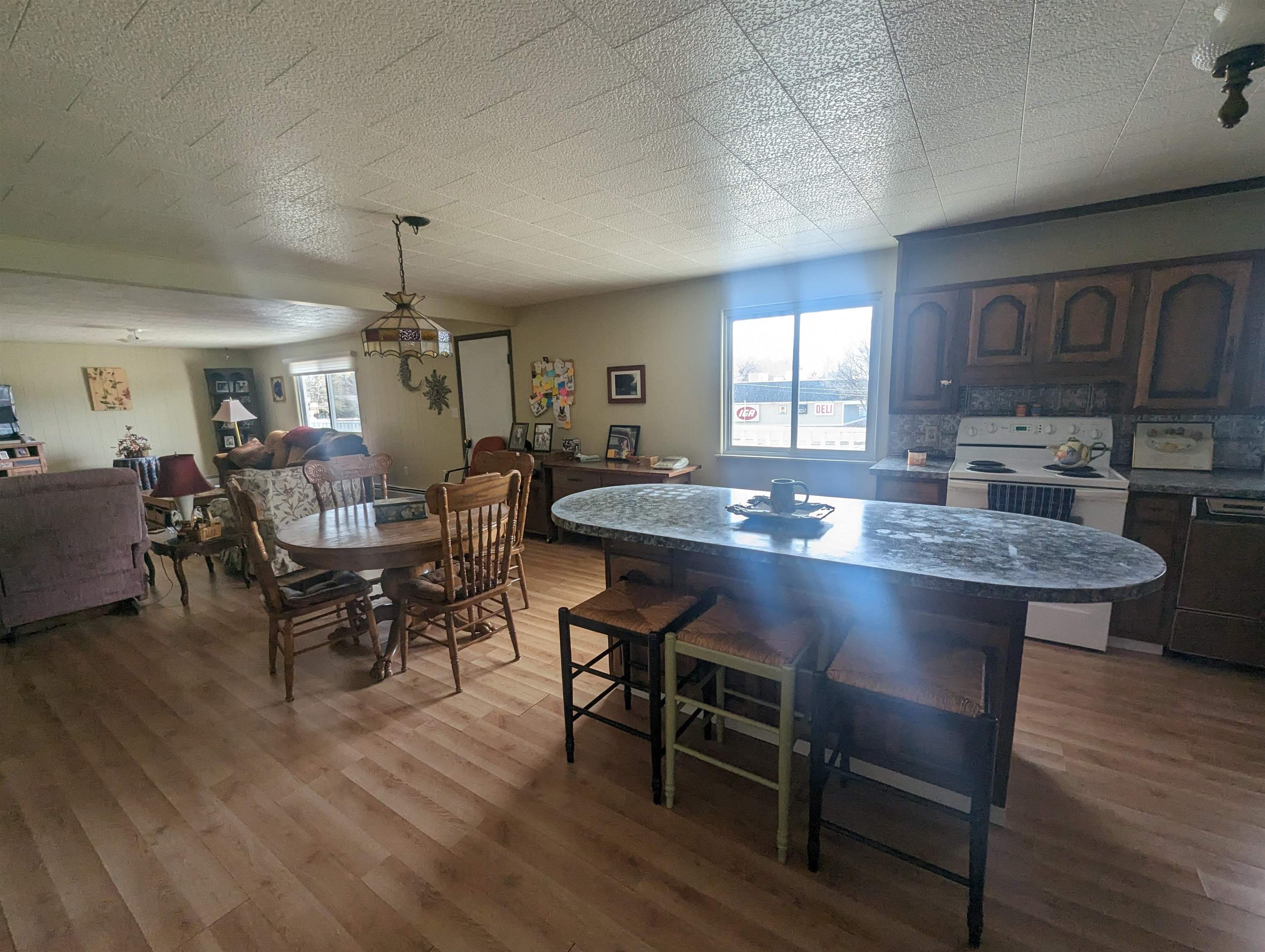 211 E Huron Road Property Photo 57