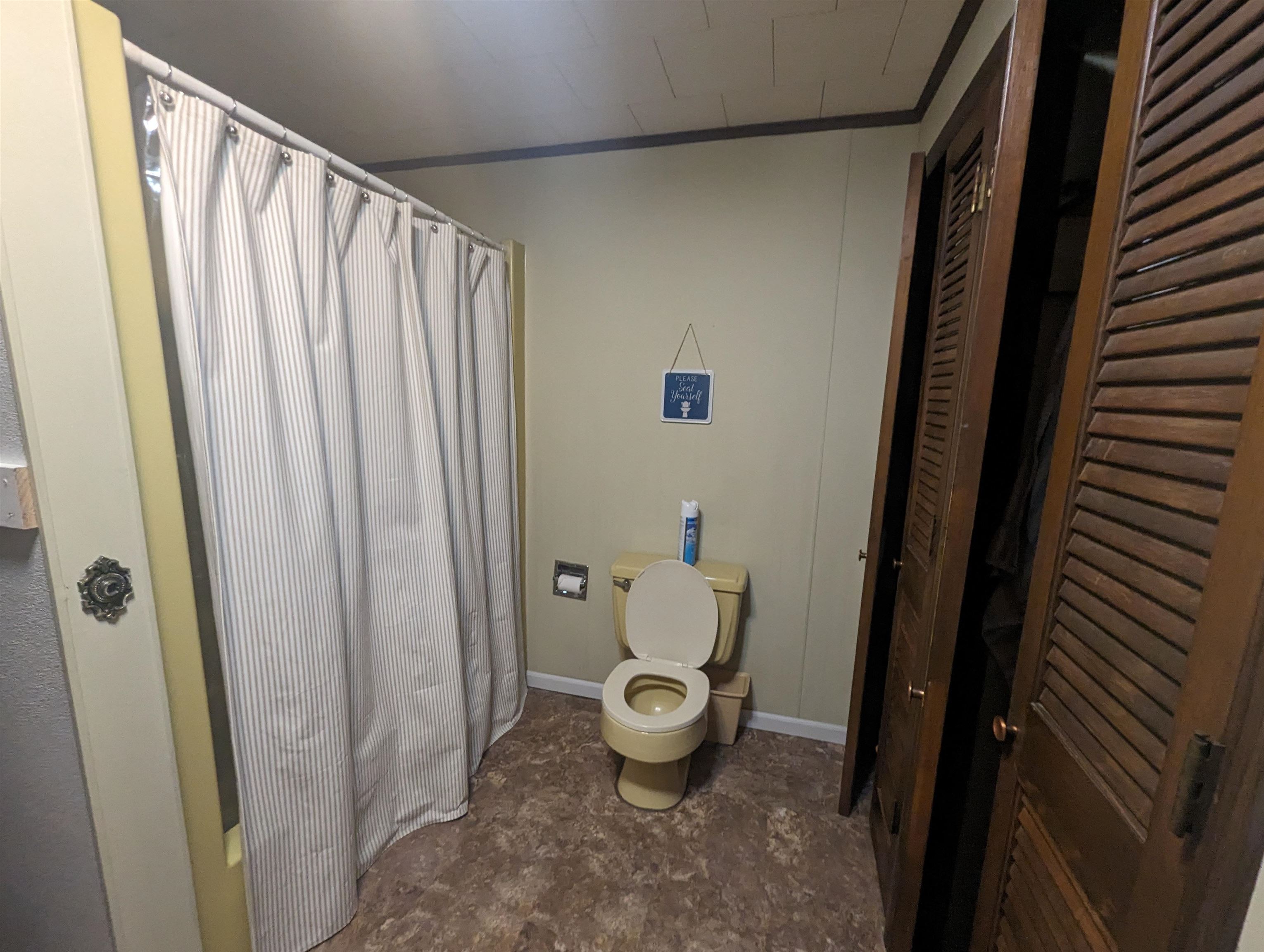 211 E Huron Road Property Photo 59