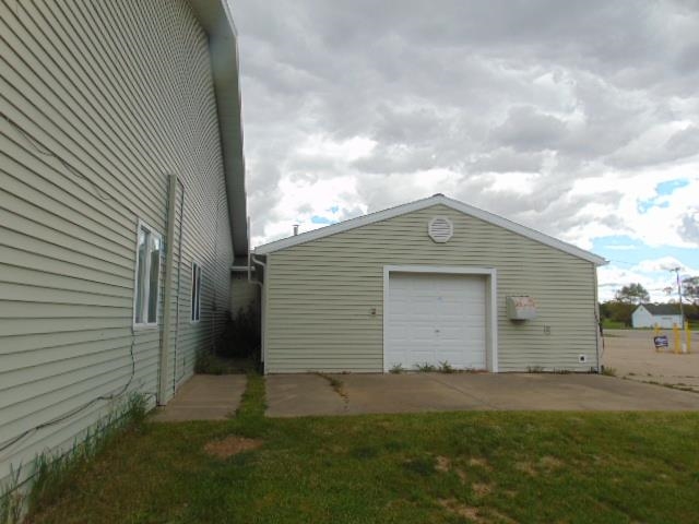 5705 N State Road Property Photo 8