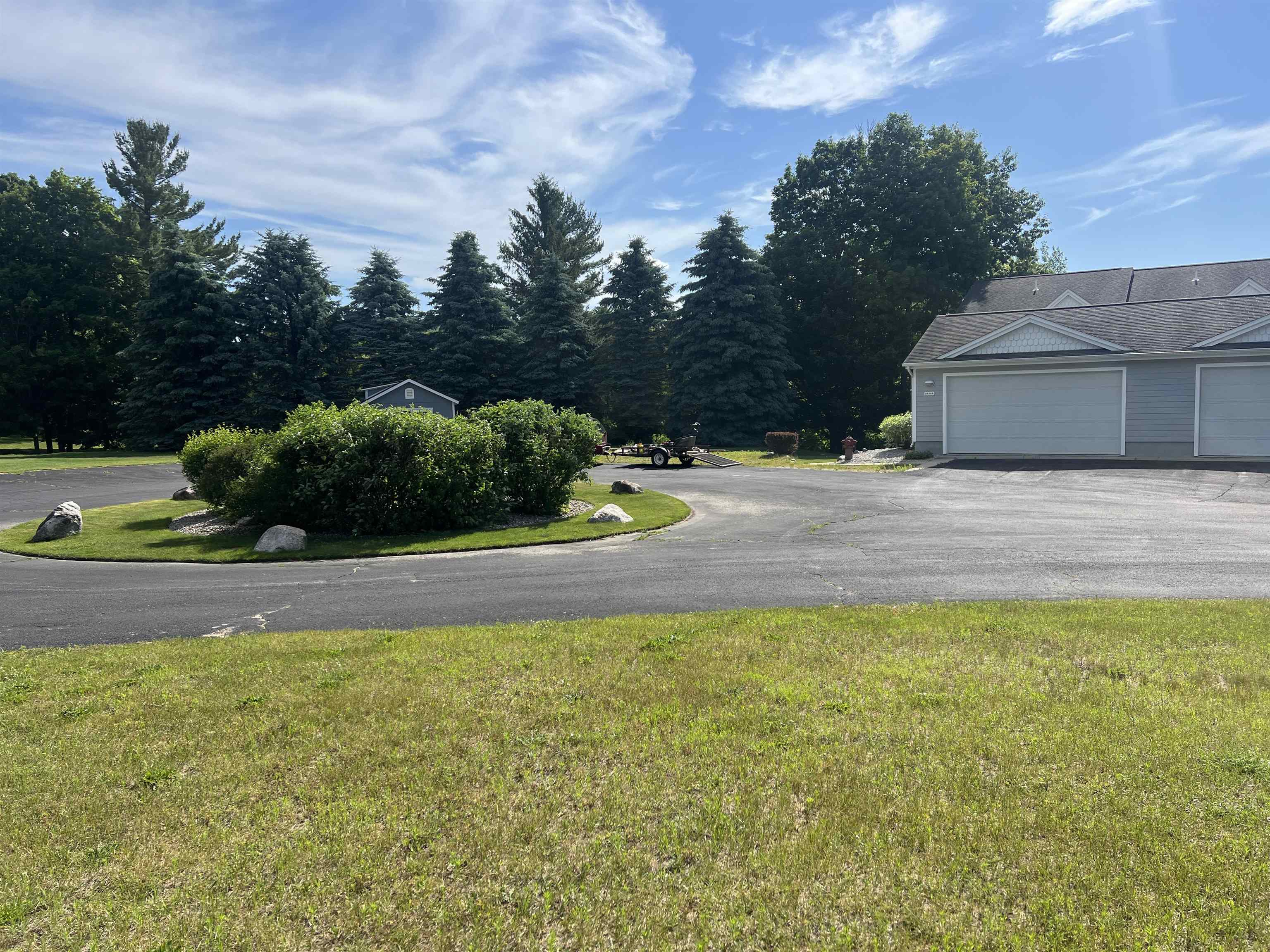 2817 W Shore Drive Property Photo 5
