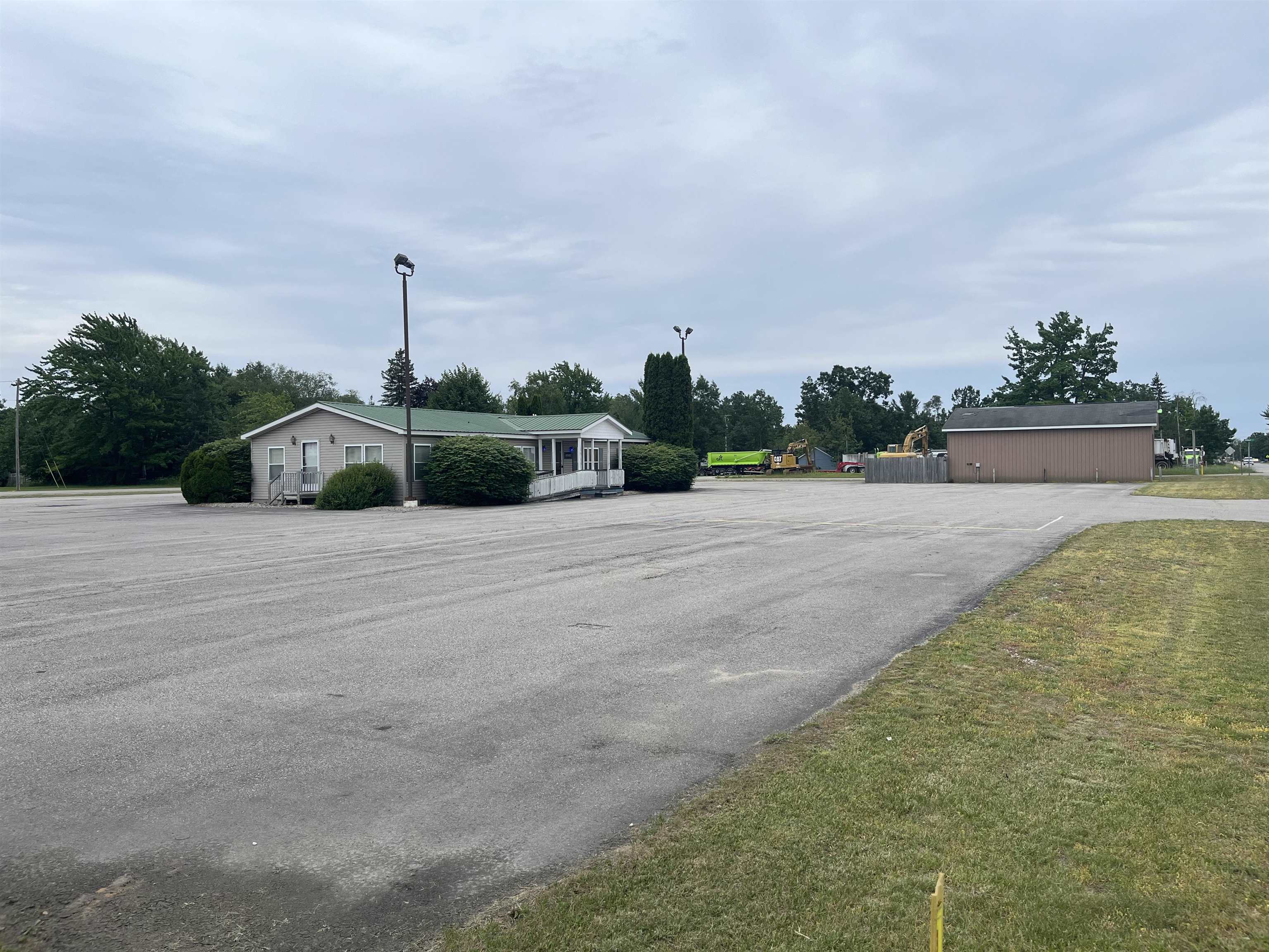 810 N Birch Street Property Photo 3