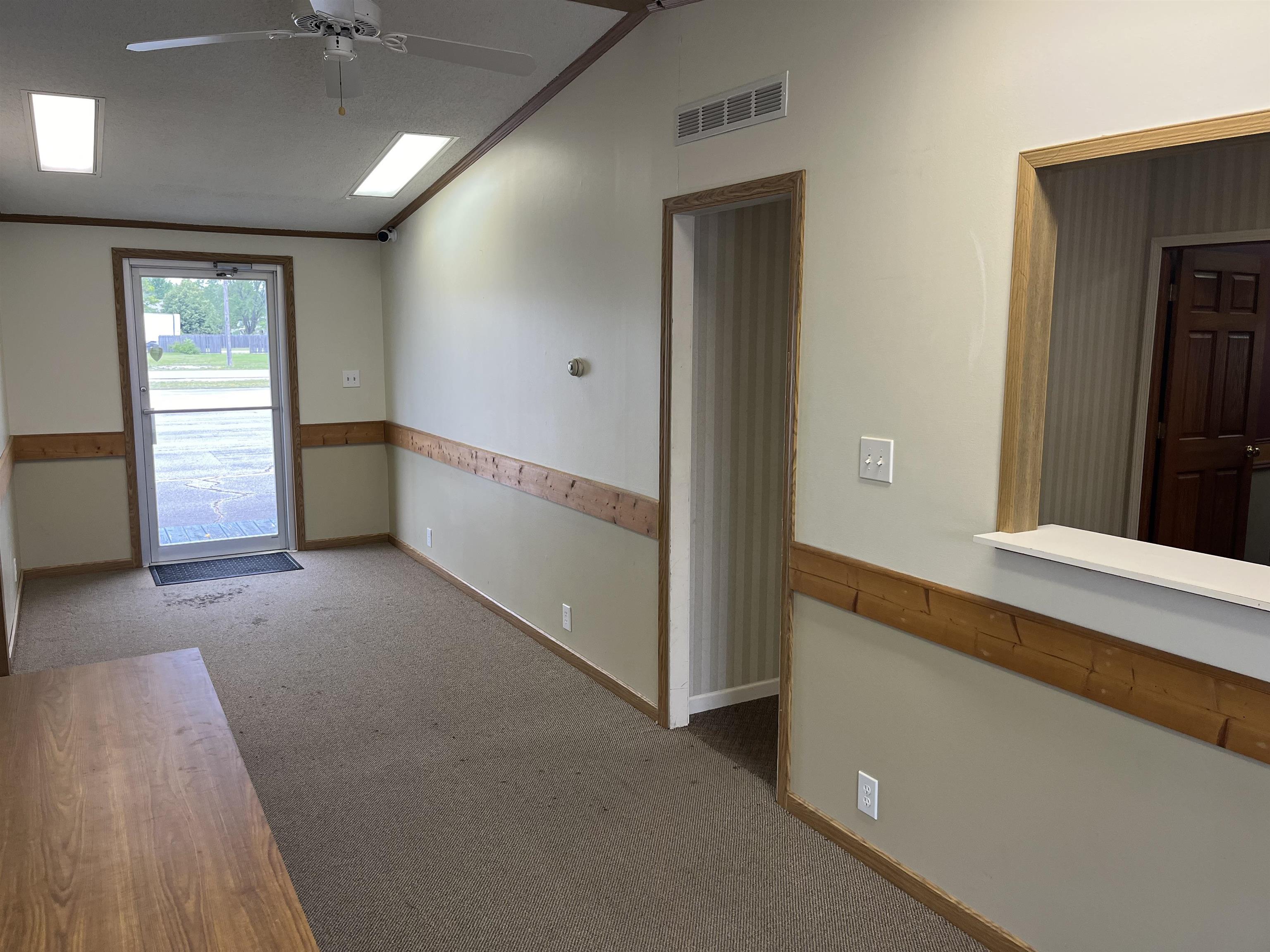 810 N Birch Street Property Photo 14