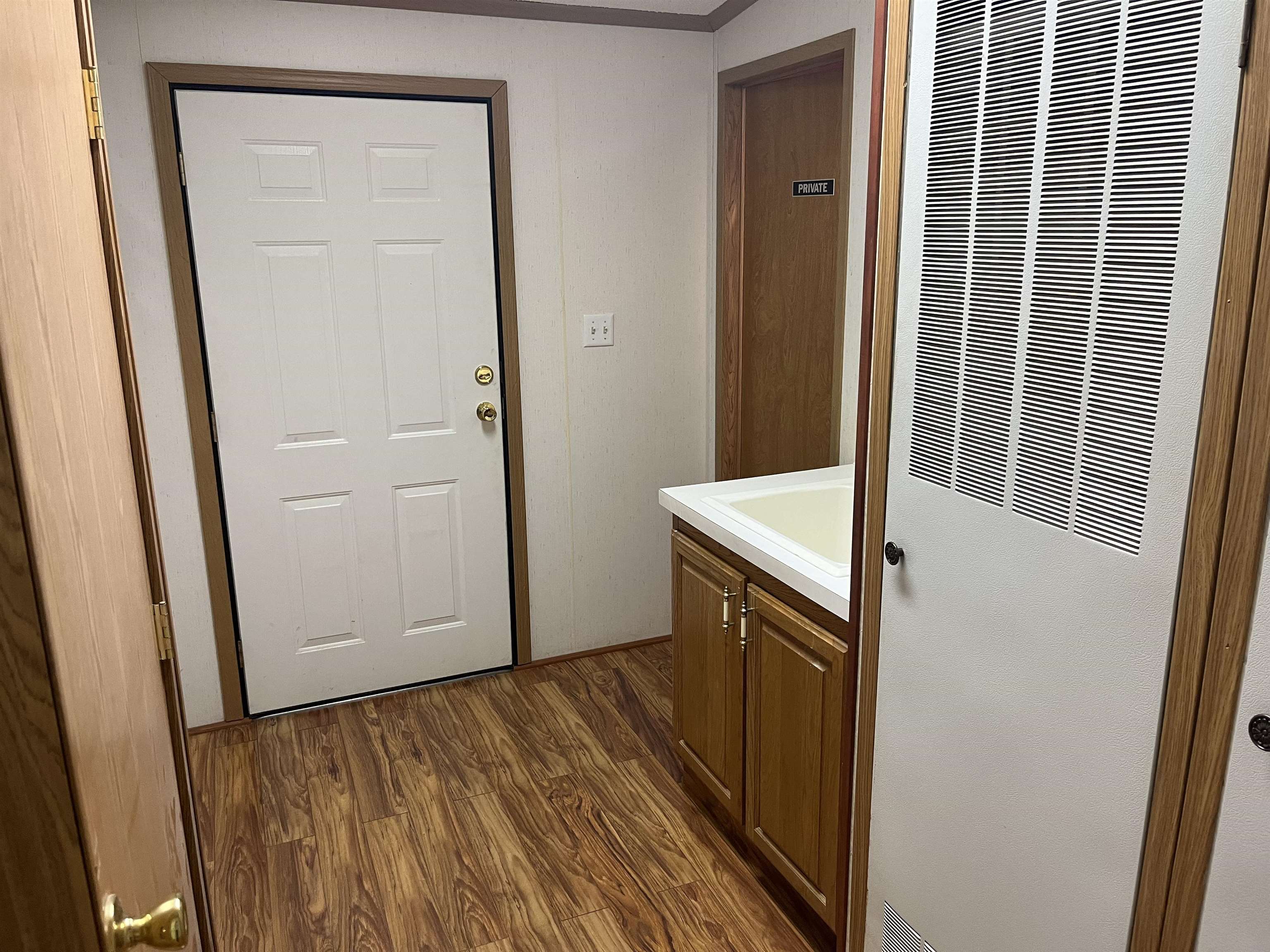810 N Birch Street Property Photo 25