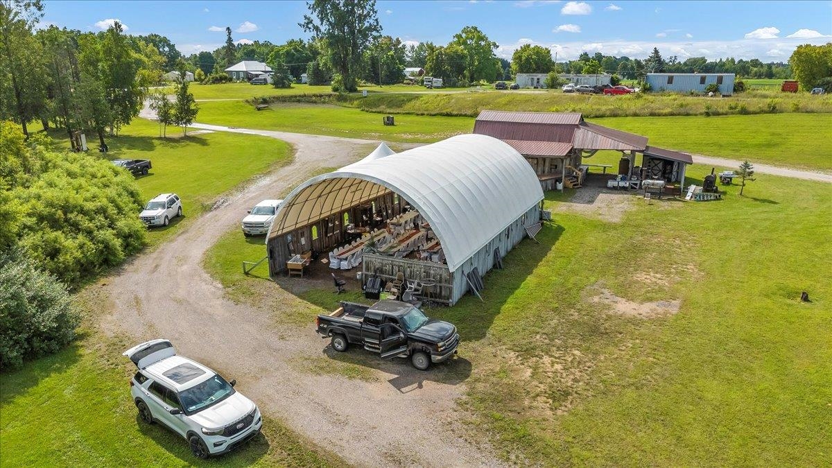 1870 M-65 Property Photo 6