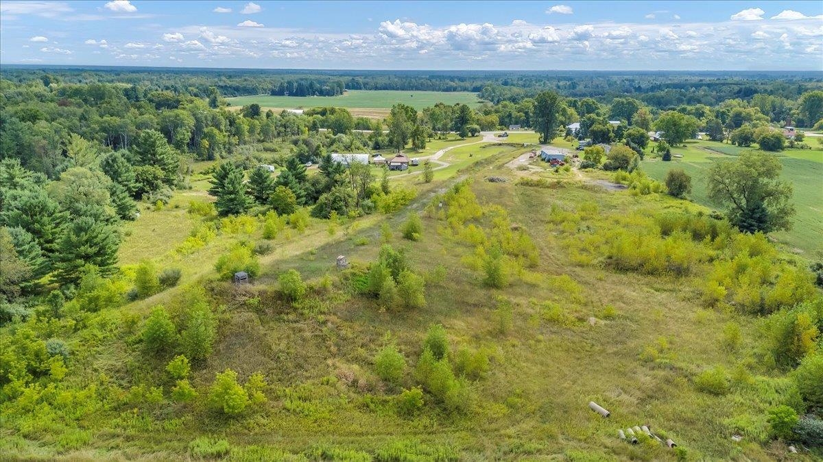 1870 M-65 Property Photo 24