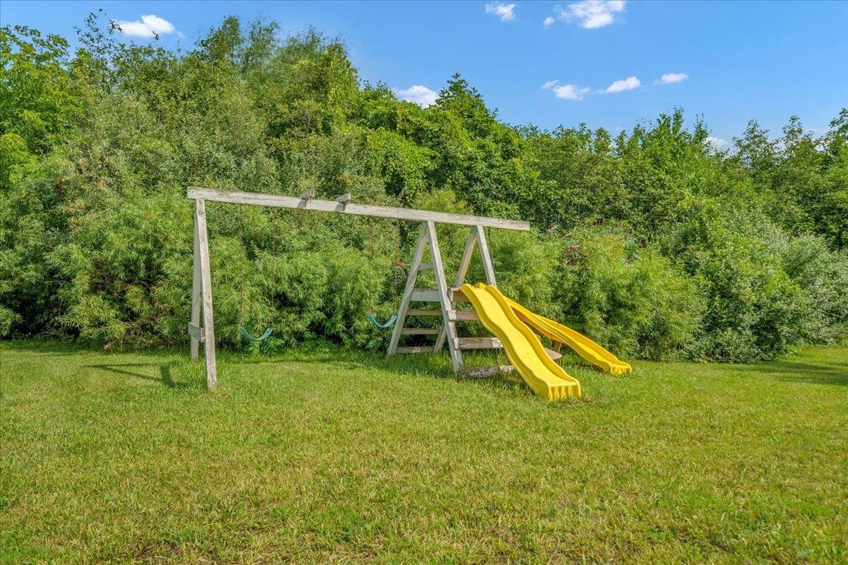 1870 M-65 Property Photo 26