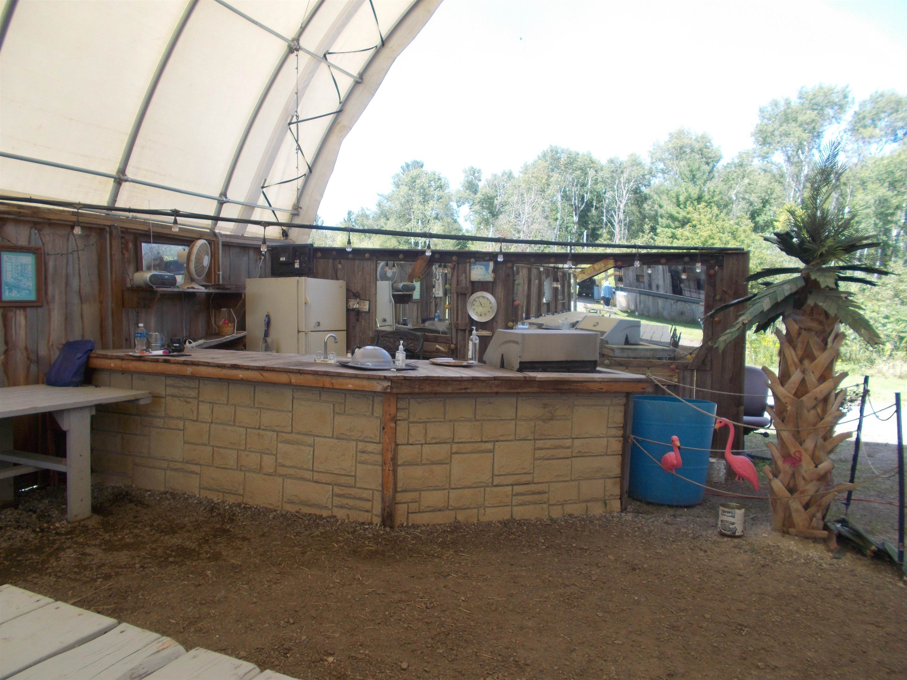 1870 M-65 Property Photo 38